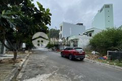 Bán nhà 5.5 tầng 12 phòng căn hộ cho thuê. mặt tiền nguyễn khoái hòn sện vĩnh hoà