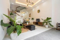 Mặt ngõ kinh doanh đại la hai bà trưng 55m2, 2t, mt4.5, giá 4.8 tỷ. đầu tư.