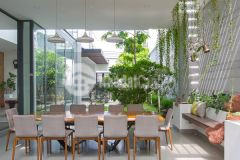 Chính chủ nhờ bán nhà hoàn kiếm 60m kinh doanh chỉ 6 tỷ.