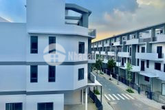 Nhà phố gần kcn thuận đạo, thanh toán 1,1 tỷ nhận nhà, sổ hồng riêng