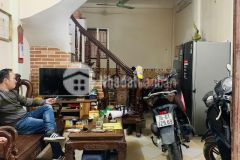 Bán nhà kim giang mặt ngõ, gần phố, thoáng trước sau, 35m2x4t, 3.x tỷ 0975642942