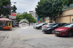 Bán nhà c4, giáp ngoại giao đoàn, ngõ thông, lô góc, ô tô vào nhà, 50m, 4.5 tỷ