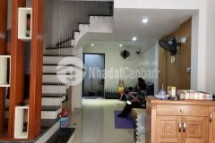 Cần bán gấp nhà đẹp bát khối, long biên, tp hà nội, 40mx5t, mt4m, ô tô vào nhà, ô tô đỗ của,3 tỷ