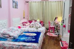 Cần tiền đầu tư dự án mới nên ban nhà phô vương thưa vu dt70m mt4 gia 8.5 ty