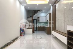 Bán gấp nguyễn khang 34m2 ngõ rộng ô tô tránh 5 tầng kinh doanh giá chỉ nhỉnh 7.x tỷ