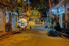 Phân lô sài đồng long biên. 33m2 3.5 tỷ. nhà đẹp, ở ngay ô tô tránh 10m khu vip.