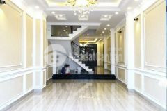 Nhà mới tinh tươm, dọn vào ở ngay, 40m2, 4 tỷ sổ trao tay.