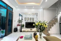 Bán nhà phố trường chinh, ba bước ra phố, 52m giá 4.8 tỷ.