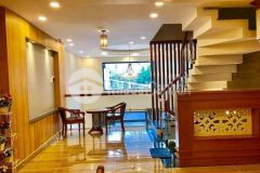 Bán nhà hẻm 4m, dân trí cao, cmt8, phường 13, quận 10.