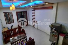 Nhà đẹp ở ngay lô góc tặng full nội thất ô tô cực gần chỉ 20m.