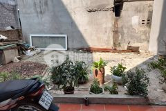 Chính chủ cần bán đất phố trạm, long biên, 61m2, mt 6.8m, giá 2.5 tỷ.cần bánnn