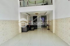 Gấp luỹ bán bích bán nhà 5 tầng đang cho thuê hđ 30trth