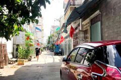 Bán nhà 1 hẻm ô tô, gần aeon tân phú, 40m2 nhỉnh 4 tỷ tl.