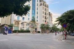 Bán nhà mặt phố 81m2 4 tầng 22,8 tỷ đốc ngữ