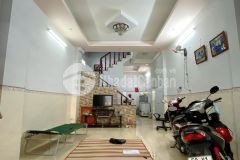 Nhà 4 tầng xe hơi 7 chỗ vào nhà ngay chợ phạm văn bạch phường 12 quận gò vấp.