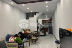 Chính kinh, nhà đẹp ở ngay, gần royal city, rẻ nhất khu vực, 36m2, 4 tầng, 4.2 tỷ.