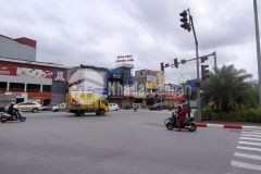 Phân lô nguyễn sơn. 43m2 4.9 tỷ. ô tô đỗ cổng nhà đẹp, chủ xây khu vip, ở sướng.