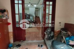 Mua nhà lê quang đạo giá 3.95 tỷ nhà đẹp ở luôn nội thất đầy đủ.