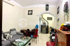 Bán gấp nhà ô tô cầu giấydt39m2x6t,mt3,9m.giá 5,7 tỷ.