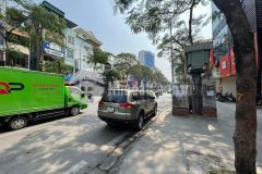 Siêu phẩm đống đa 160m2x 5tầng mặt tiền 6.5m 2 nhà ra phố gara oto kinh doanh tuyệt vời