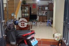 Cần tiền bán gấp nhà 2 tầng phan trọng tuệ thanh trì gía 1ty85