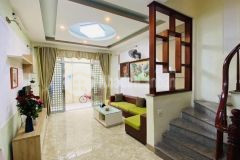 Hotbán gấp nhà nguyễn văn cừ, 109m2, 4 tầng, mt 5m 6,5 tỷ gần phố ô tô