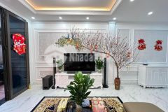 Bán gấp nhà nhân hoà,182m2, 5 tầng, mt5,5m 6,3 tỷ ô tô tránh