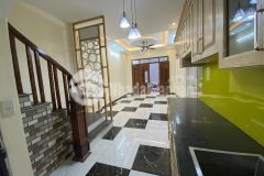 Nhà xây mới 42m2 x 4 tầng,bát khối,long biên,hà nội