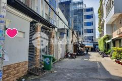 Bán nhà chính chủ đường 32, q.10 hxh, mặt tiền 5m, giá rẻ