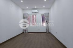 Chỉ dưới 4 tỷ mà có ngay nhà đống đa 40m, 5 tầng, ngõ ba gác thông, thông tứ phía, chỉ việc về ở