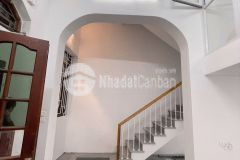 Bán gấp nhà lô góc cách 1 nhà ra ôtô tránh long biên 1 48m x 5 tầng, mt 6.5m, chỉ 5 tỷ tl