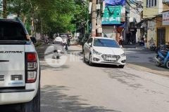 Bán mặt đường bờ sông sét knh doanh nở hậu dt 39m2 4 tầng mt 5m giá 6.2 tỷ