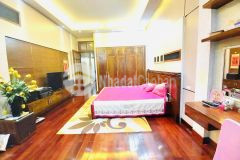 Bán nhà ngọc lâm 50m, lô góc,ô tô vào nhà.nhỉnh 5 tỷ.