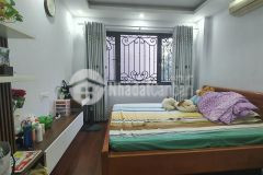 Cần bán gấp nhà phố lương định của, 5 phòng ngủ, nhà đẹp ở luôn, ngõ rộng ba gác đỗ