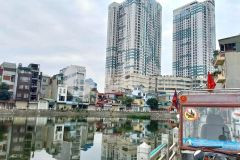 Bán đất lô góc hồ tai trâu, ngõ thông, gần mặt phố.