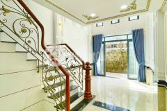 Nhà mới xấy dựng có bảo hành, đường 7m thông, gara xe hơi, đã hoàn công