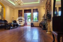 Nhà mặt ngõ sát hồ tây ôtô vào nhà 118m 4t 26tỷ lạc long quân tây hồ