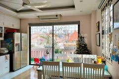 Nhà đẹp ở luôn lô góc ngõ ba gác tránh