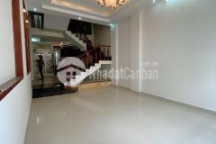 Sang nhanh dùm chủ căn nhà hồ bá kiện q10 còn rất mới, giá hấp dẫn.