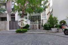 Bán biệt thự lô góc imperia garden nguyễn tuân. dt 225m2, mt 10,5m, có hầm, thang máy, giá 40 tỷ