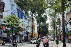 Quận trung tâm 2 lầu nhà mới, thiết kế cực đẹp cách 1 căn duy nhất ra mặt tiền đường.