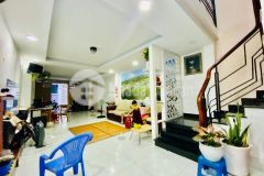 Nhà hẻm ba gác, 102m2, 2 lầu, bình thạnh, giá 10.2 tỷ.