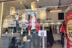 Mặt phố bạch mai bán đất tặng nhà 3 tầng lô góc ngõ cũng là ô tô tránh