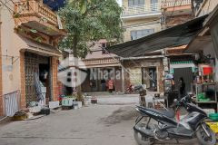 Bán nhà 2 tầng phố ngô gia tự long biên