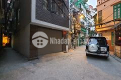 Nhà trần khát chân 45m2mt 4m. lô góc oto vào, kd 5.5 tỷ.