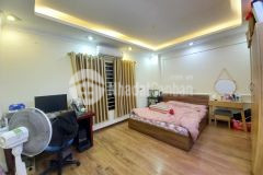 Sốcchủ vỡ nợ giá nào cũng bán an sinh cực đỉnh