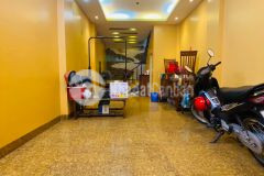 Bán nhà mặt ngõ kinh doanh ngõ quỳnh dt 40m2 5 tầng 4 tỷ 0944523668