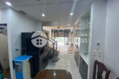 Bán nhà 5 tầng đông dư dân xây, gara ôtô 7 chỗ vào nhà, gần chợ.