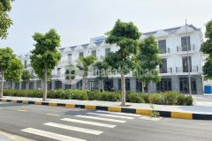 Cực rẻcần vốn nên bán gấp căn nhà phố tại tp.dĩ an