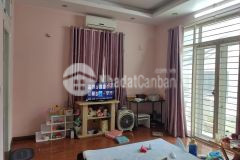 Bán nhanh nhà phạm văn đồng, cầu giấy,42m2 mt rộng,ô tô đỗ cửa, kd đỉnh nhỉnh 6 tỷ